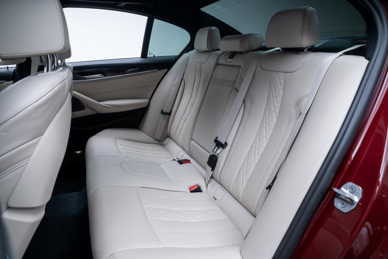 2022 BMW 5 Series M550i xDrive 1 Owner / Premium Package / Parking Assist Package Portland OR