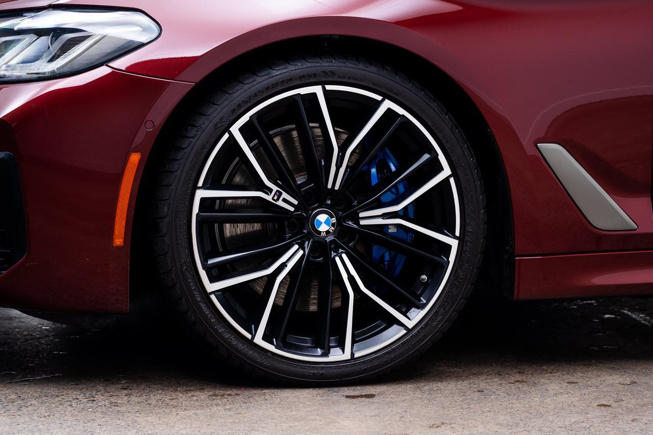 2022 BMW 5 Series M550i xDrive 1 Owner / Premium Package / Parking Assist Package Portland OR