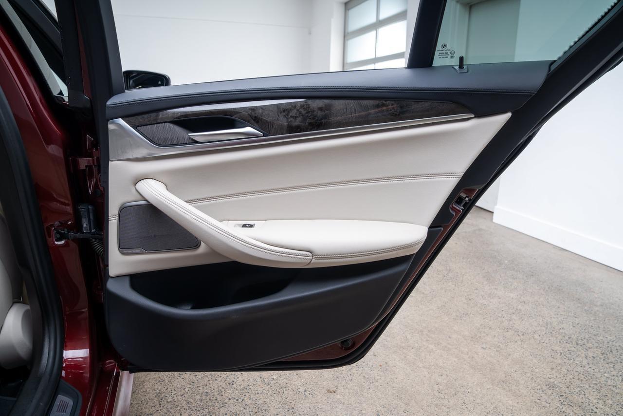 2022 BMW 5 Series M550i xDrive 1 Owner / Premium Package / Parking Assist Package Portland OR