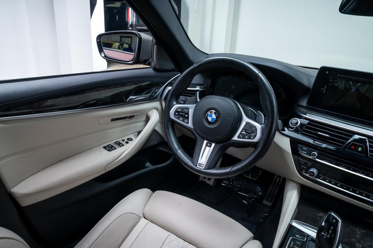 2022 BMW 5 Series M550i xDrive 1 Owner / Premium Package / Parking Assist Package Portland OR