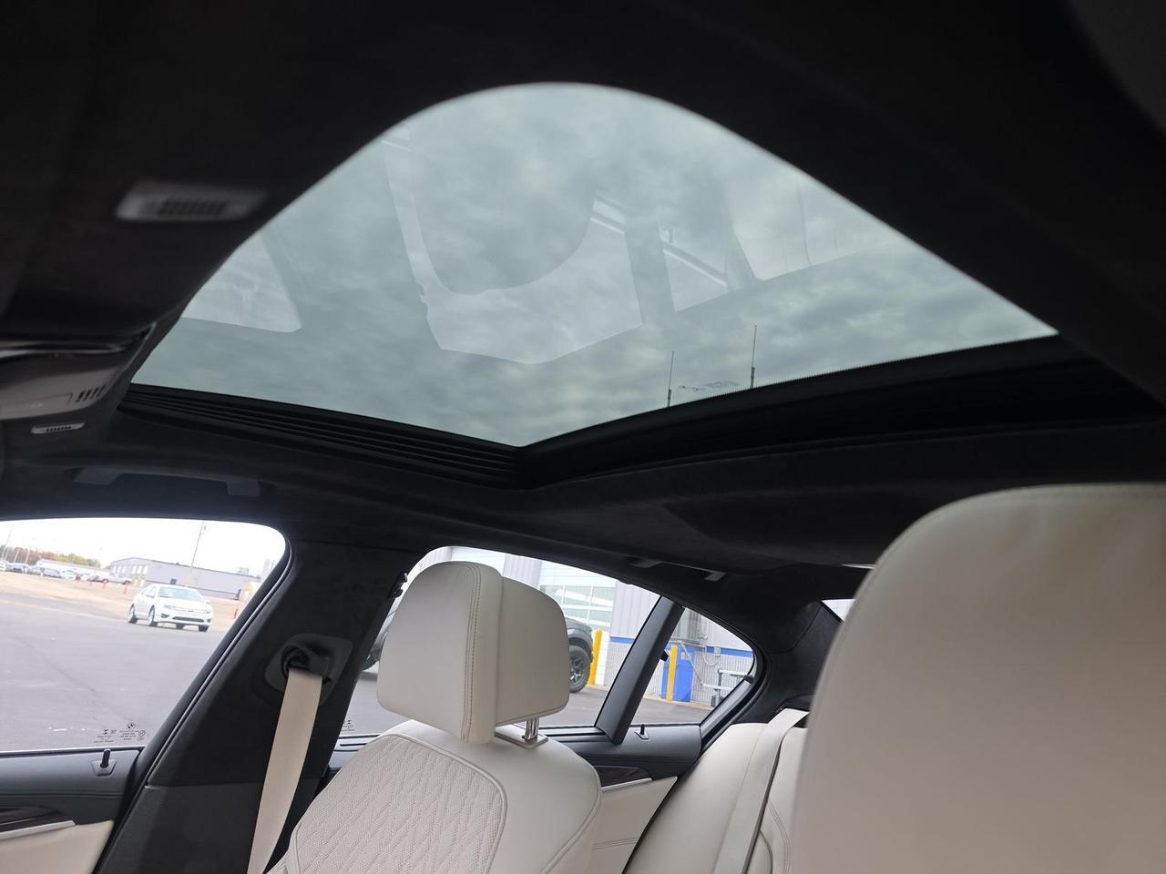 2022 BMW 5 Series M550i xDrive Adaptive Suspension Head-Up Display Portland OR