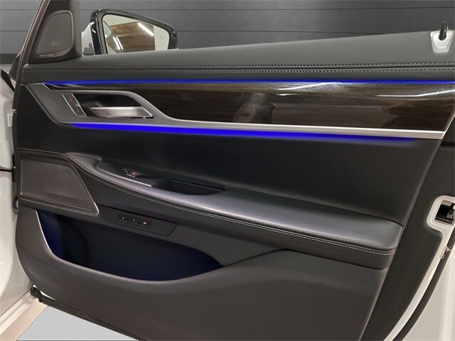 2022 BMW 7 Series 740i Dallas TX