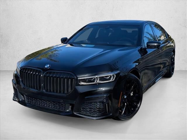 2022 BMW 7 Series 740i