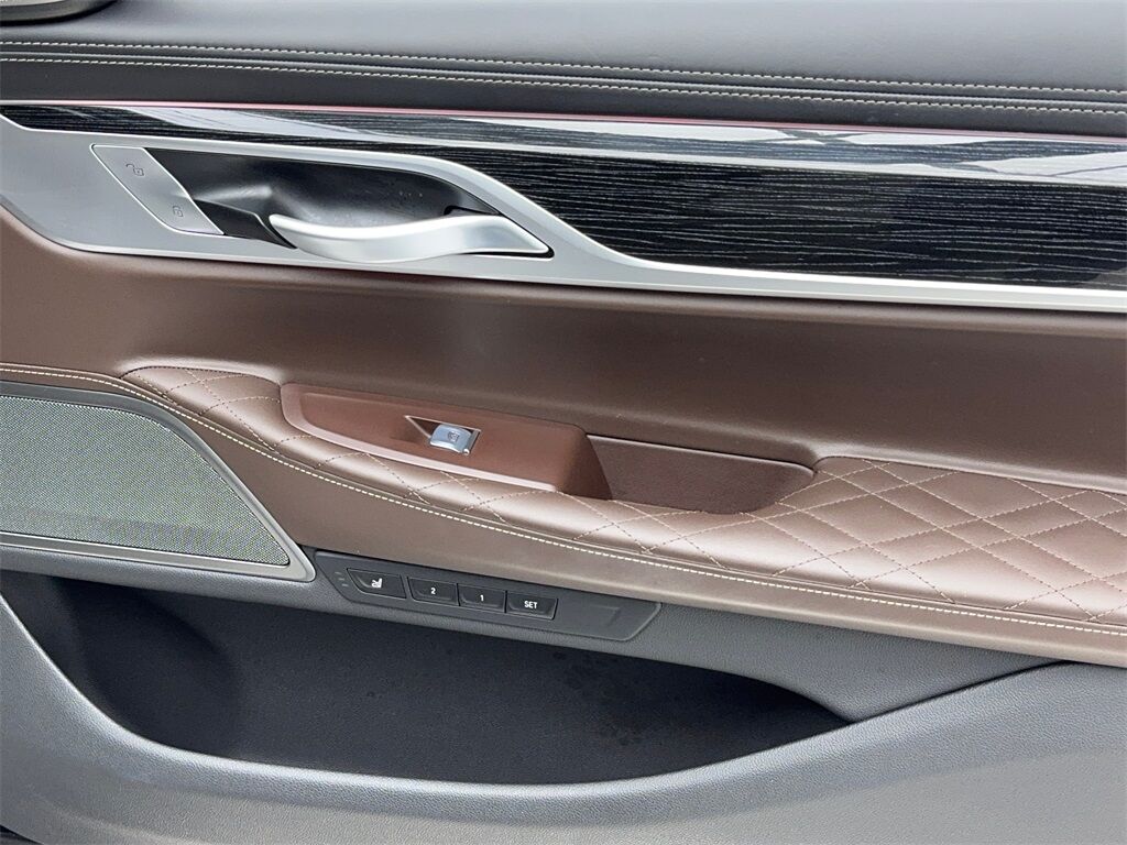 2022 BMW 7 Series 750i xDrive M SPORT,NAV,CAM,PANO,CLMT STS,HEADS UP Plano TX
