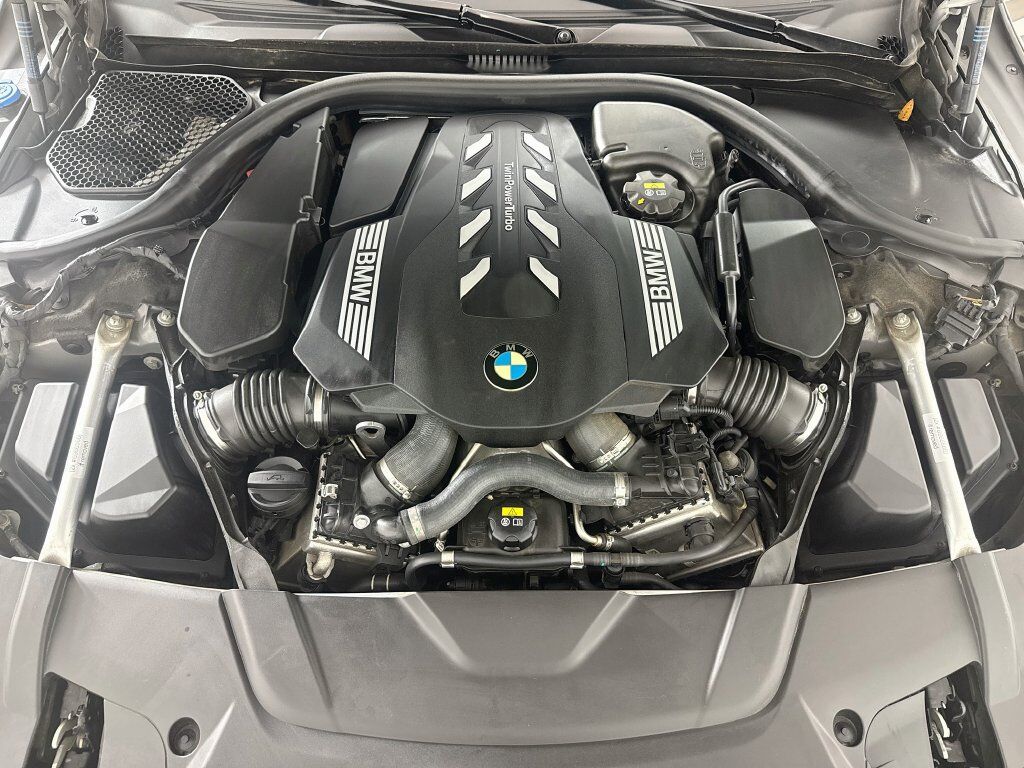2022 BMW 7 Series 750i xDrive Willowbrook IL