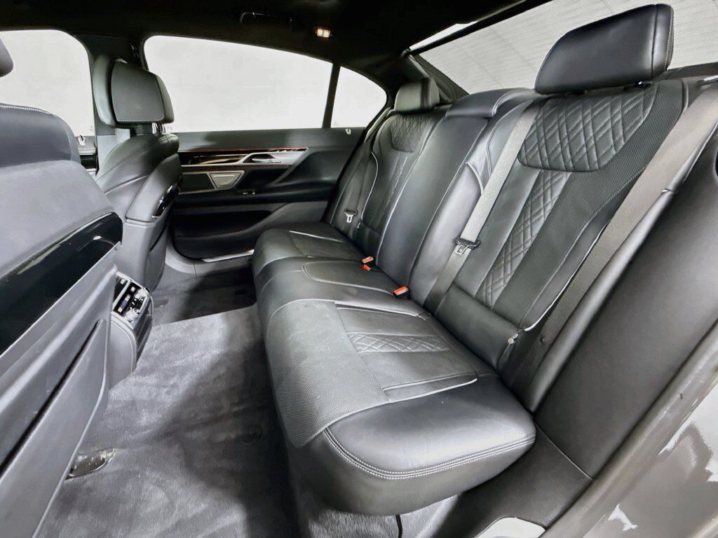 2022 BMW 7 Series 750i xDrive Willowbrook IL