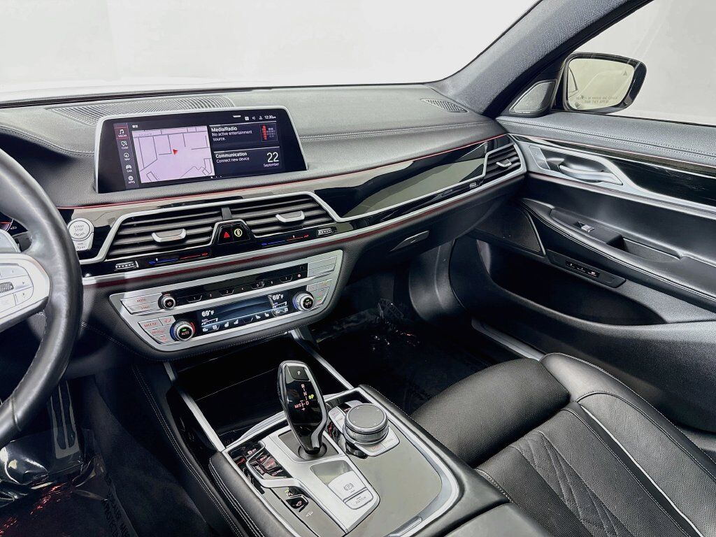 2022 BMW 7 Series 750i xDrive Willowbrook IL