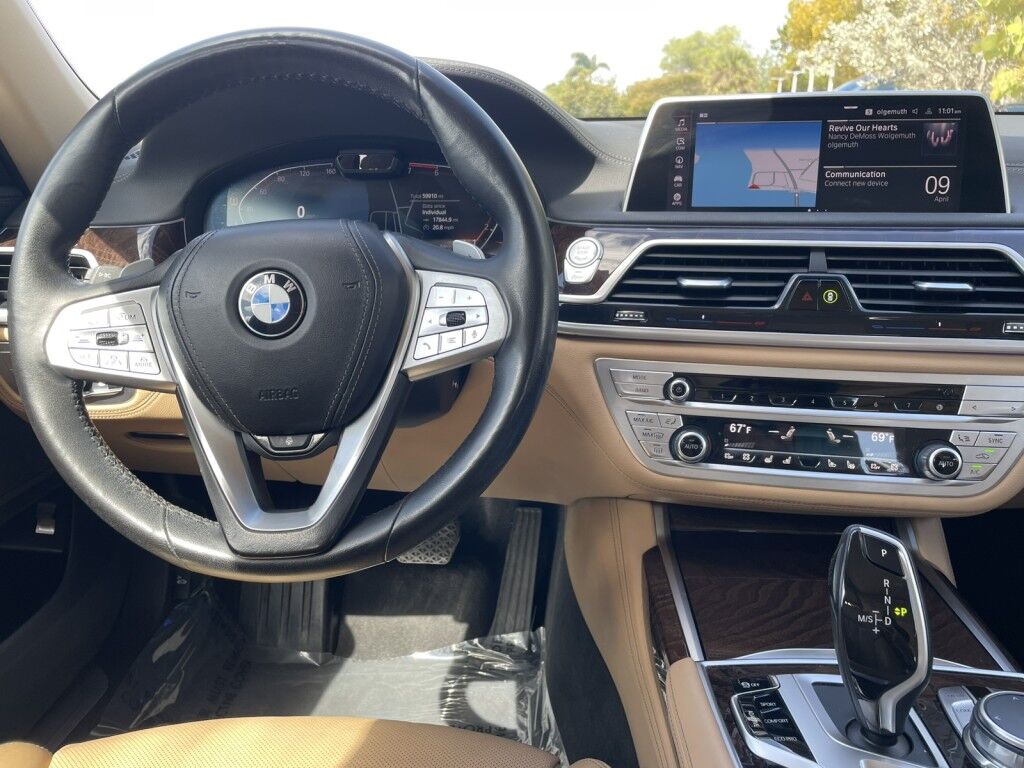 2022 BMW 7 Series 750i xDrive~BUCKETS/COOLED SEATS~CRUISE CONTROL~DRIVER ASSISTANCE PACKAGE~MOONROOF / SUNROOF~PREMIUM SOUND SYSTEM Sarasota FL