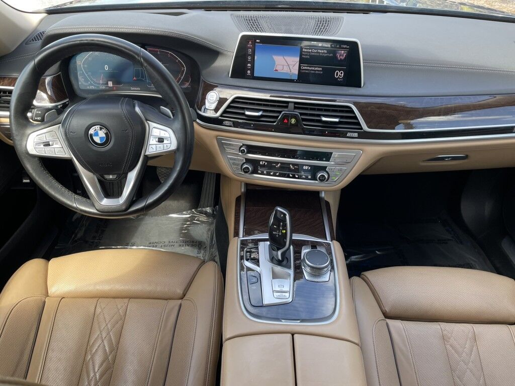 2022 BMW 7 Series 750i xDrive~BUCKETS/COOLED SEATS~CRUISE CONTROL~DRIVER ASSISTANCE PACKAGE~MOONROOF / SUNROOF~PREMIUM SOUND SYSTEM Sarasota FL