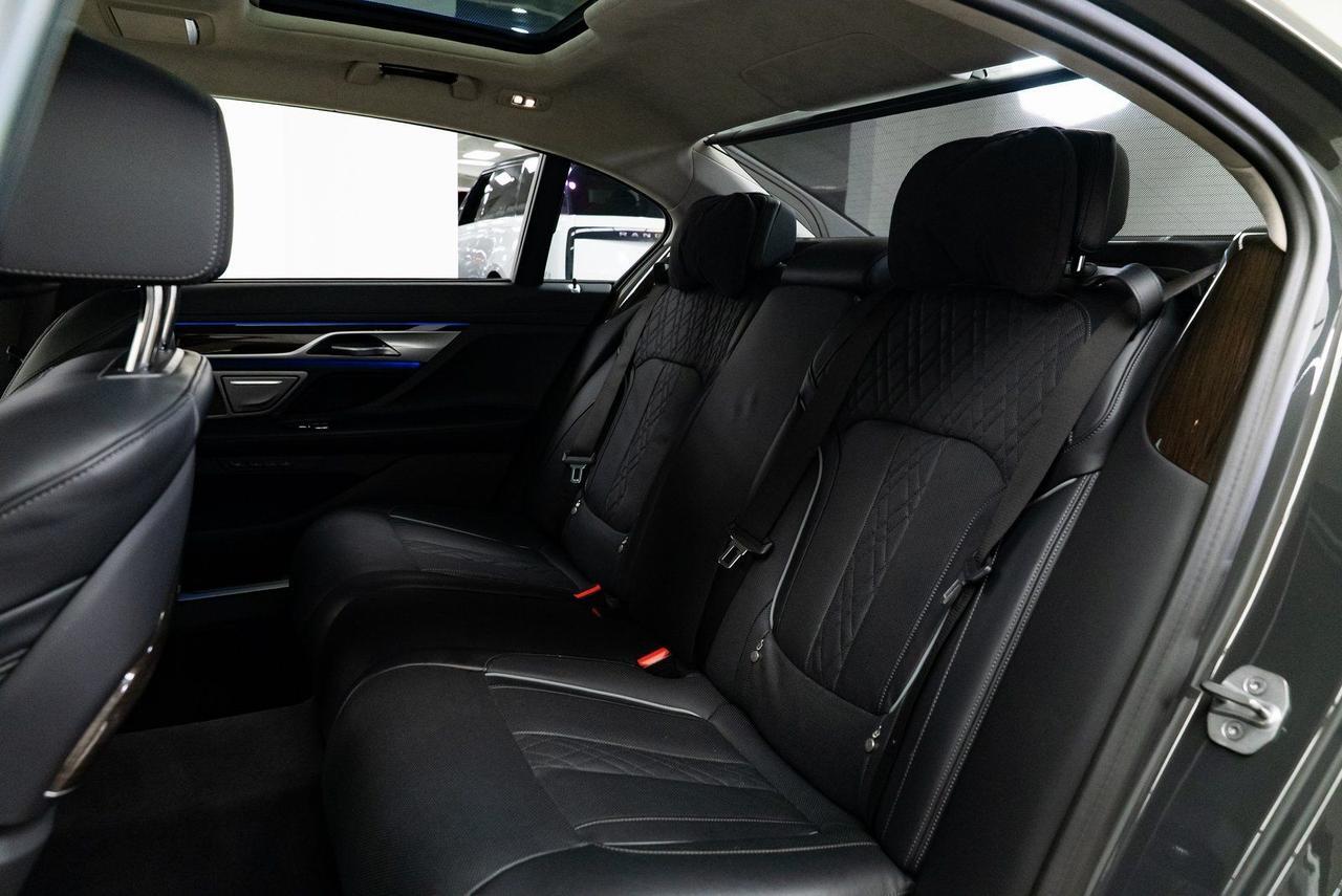 2022 BMW 7 Series M760i Massage Seats Head-Up Display Portland OR
