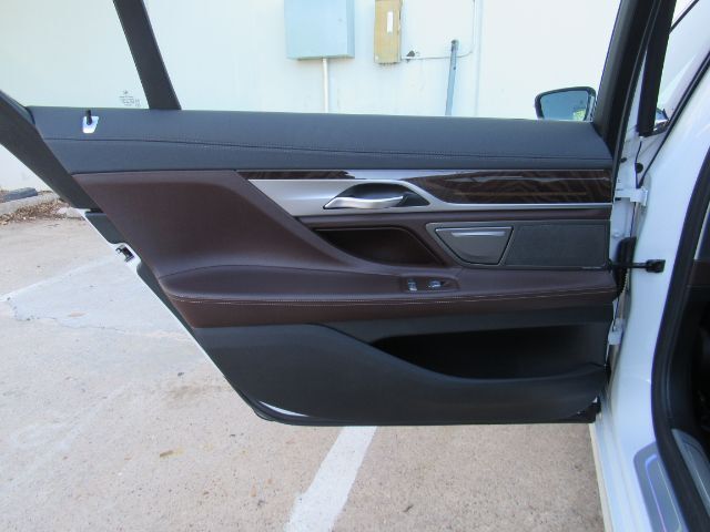 2022 BMW 740 i Plano TX