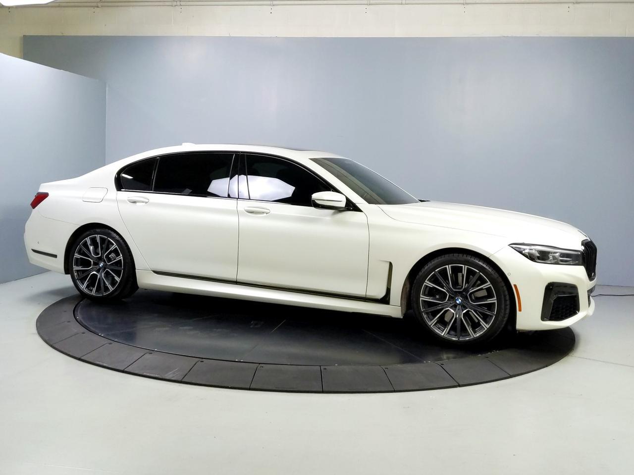 2022 BMW 750i xDrive Frozen White! Factory Warranty Until 04/26 St. Charles  IL