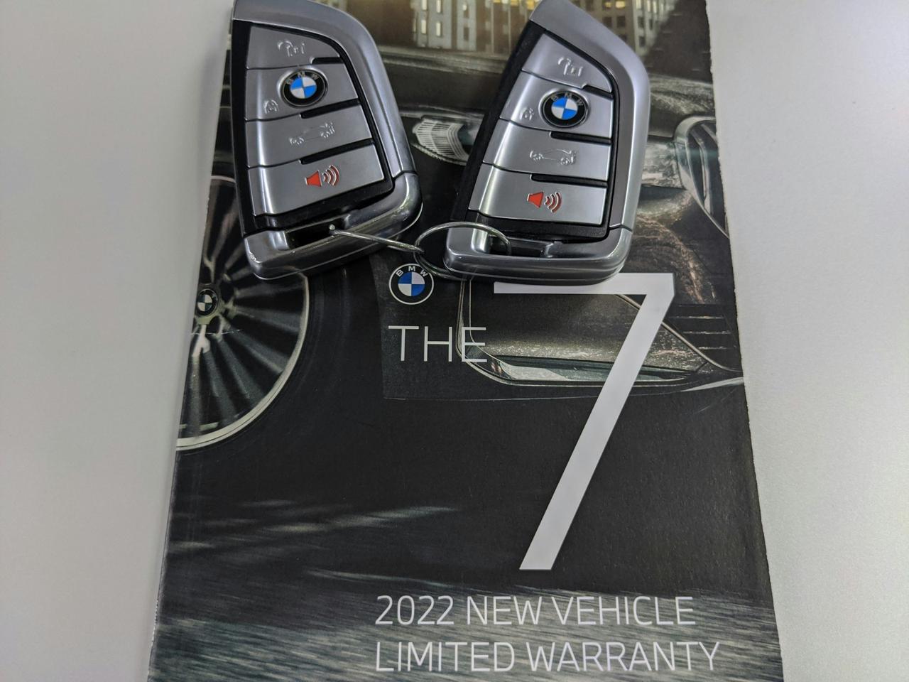 2022 BMW 750i xDrive Frozen White! Factory Warranty Until 04/26 St. Charles  IL
