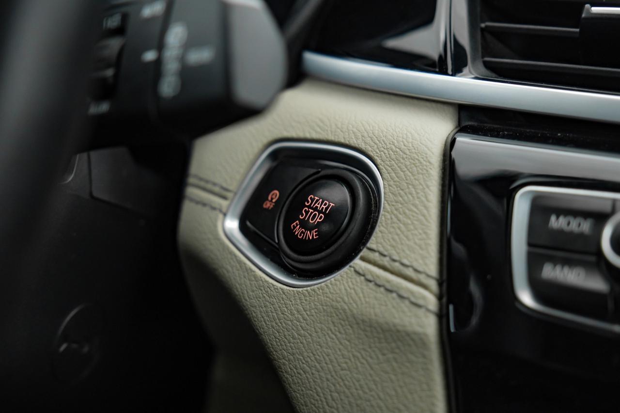 2022 BMW X1 xDrive28i AWD HEADUP DISPLAY BLIND SPOT ASSIST LANE DEPARTURE WARNING NAVIGATION PANORMA Carrollton TX