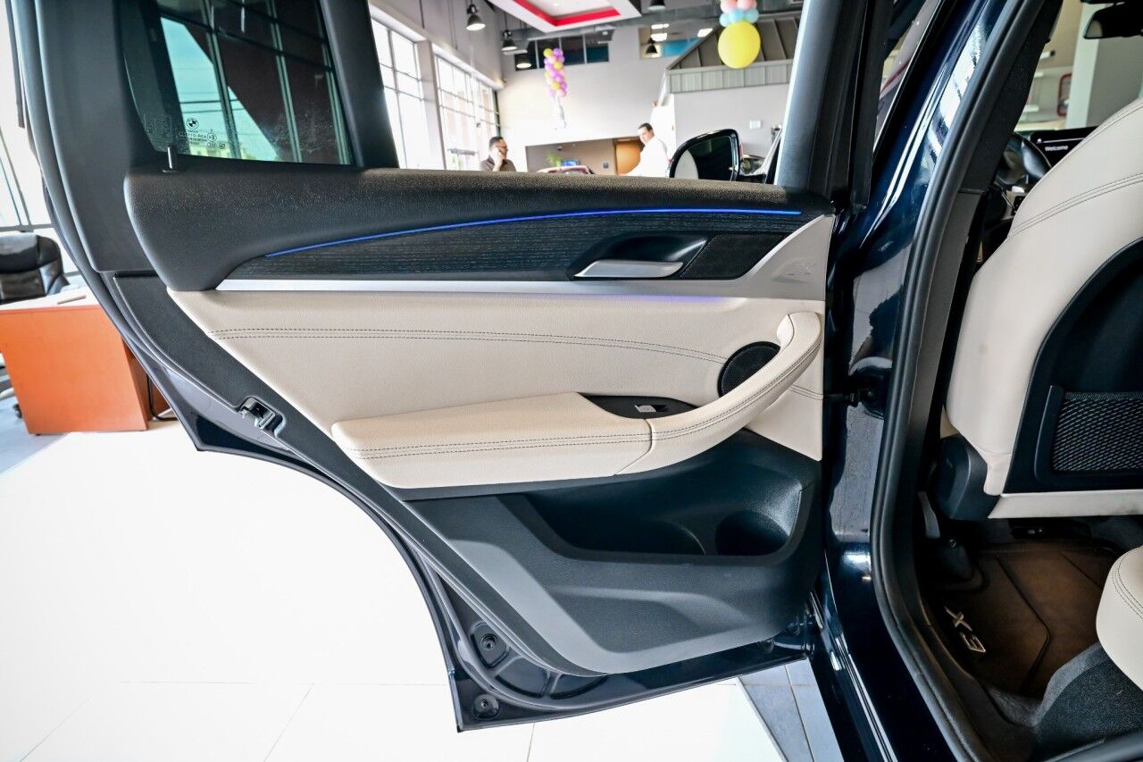 2022 BMW X3 xDrive30i, M-Sport 2 And Premium Pkg 2, Remote Start, Pano Roof, Shadowline Exterior Trim Springfield NJ