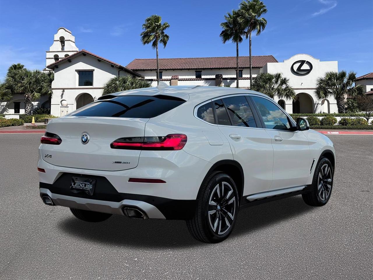 2022 BMW X4 xDrive30i