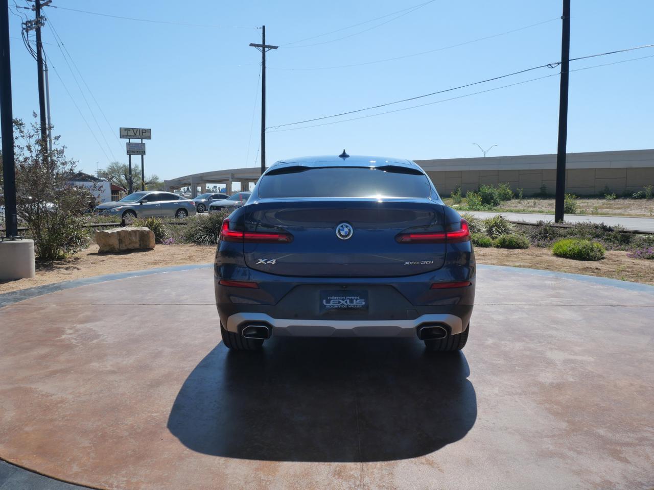 2022 BMW X4 xDrive30i
