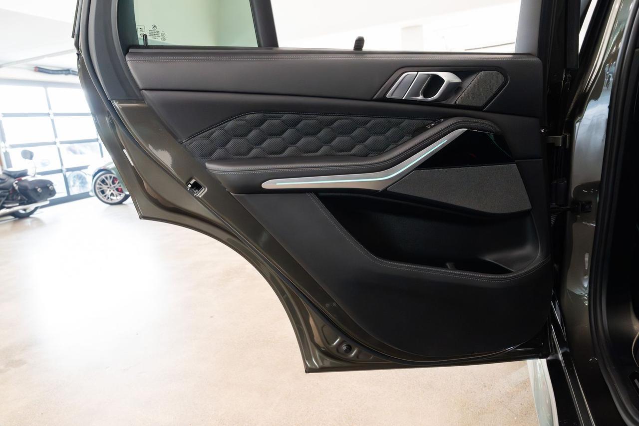 2022 BMW X5 M Competition Gladstone OR