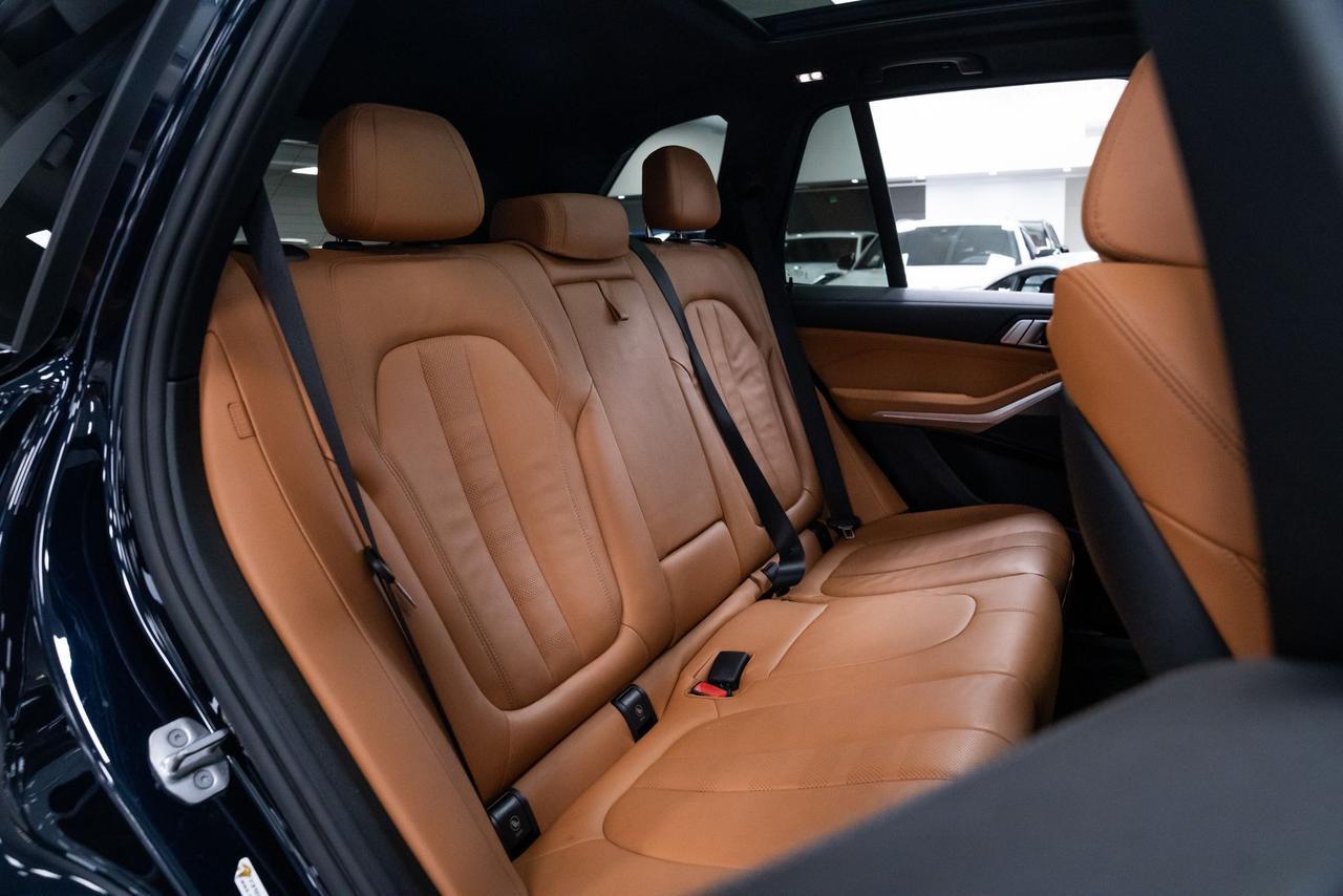 2022 BMW X5 M50i Adaptive Headlights Panoramic Roof Portland OR