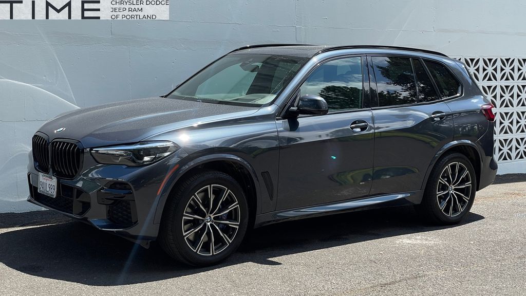2022 BMW X5 M50i