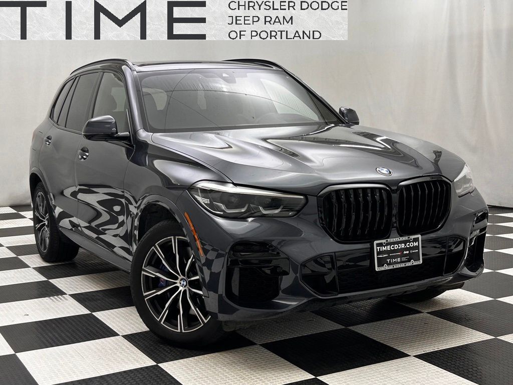 2022 BMW X5 M50i