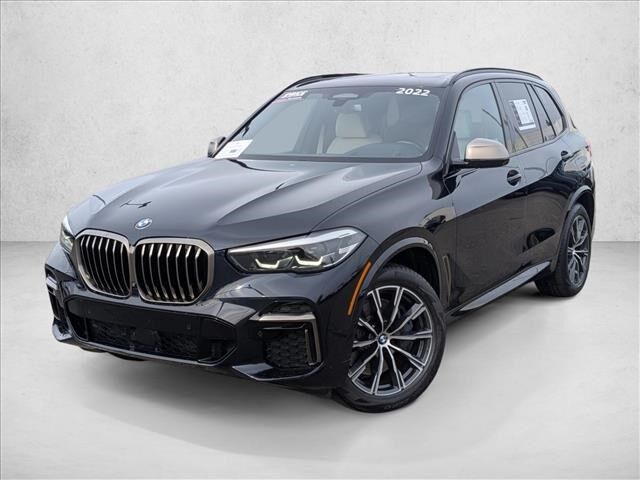 2022 BMW X5 M50i