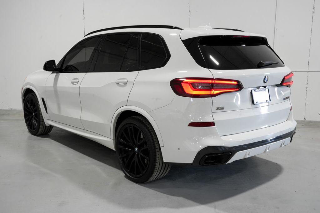 2022 BMW X5 M50i