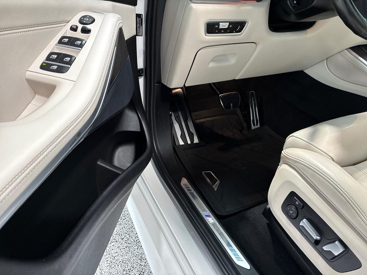 2022 BMW X5 sDrive40i, M-Sport Pk, Parking Assistance Pkg, 4-Zone Climate Houston TX