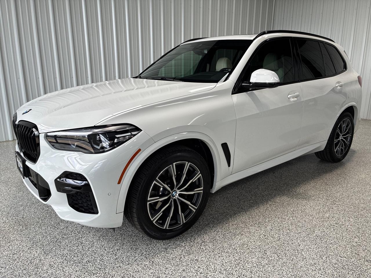 2022 BMW X5 sDrive40i, M-Sport Pk, Parking Assistance Pkg, 4-Zone Climate
