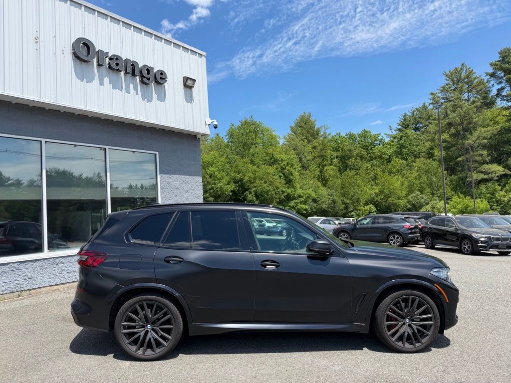 2022 BMW X5 xDrive40i Orange MA