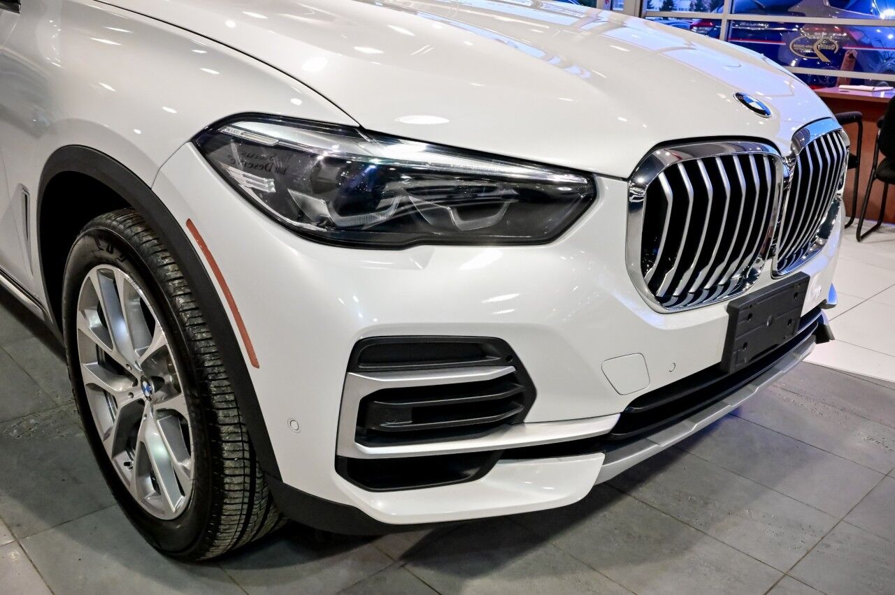 2022 BMW X5 xDrive40i, Leather, Premium and Park Assist Pkg, Rear Shades, Glass Control Springfield NJ