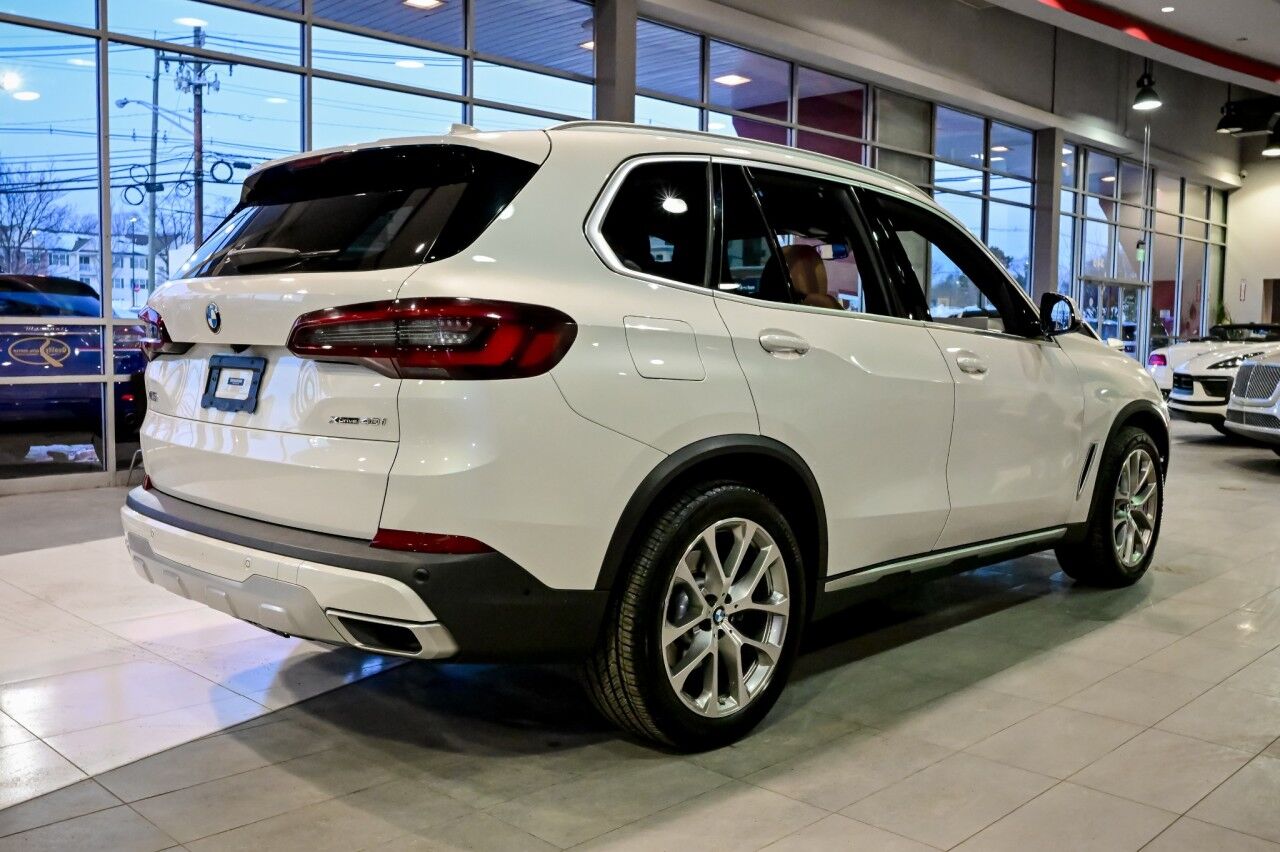 2022 BMW X5 xDrive40i, Leather, Premium and Park Assist Pkg, Rear Shades, Glass Control Springfield NJ