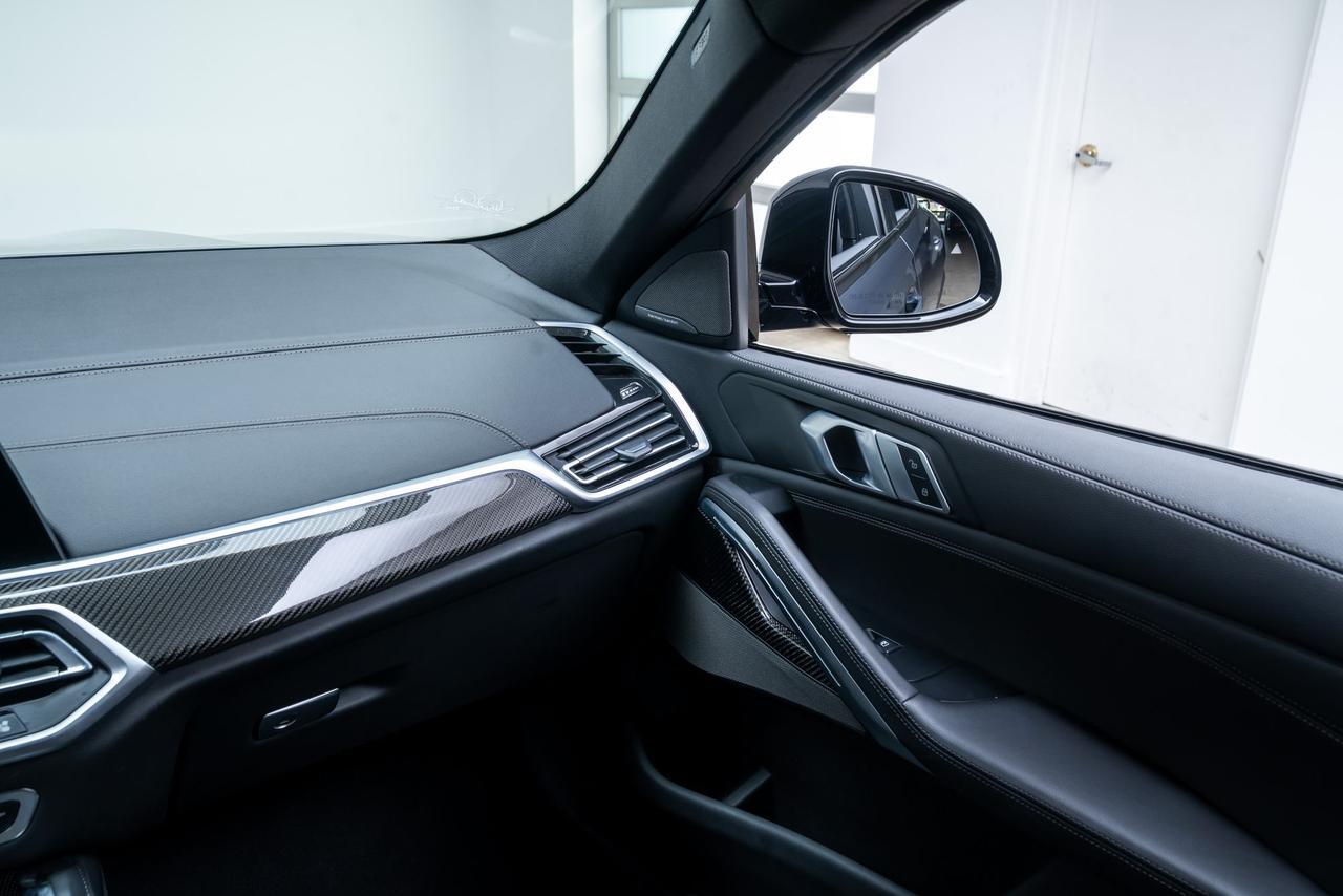 2022 BMW X6 M50i 1 Owner / Premium Package / Parking Assist Package Portland OR