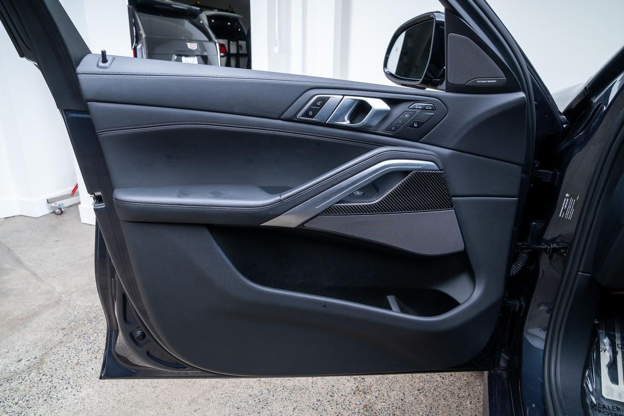 2022 BMW X6 M50i 1 Owner / Premium Package / Parking Assist Package Portland OR