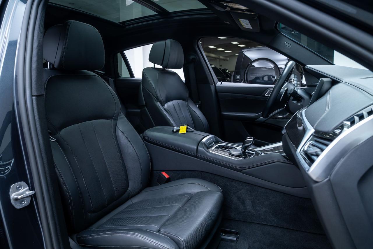 2022 BMW X6 M50i 1 Owner / Premium Package / Parking Assist Package Portland OR
