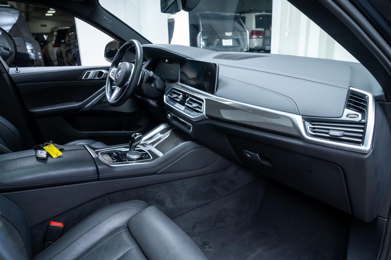 2022 BMW X6 M50i 1 Owner / Premium Package / Parking Assist Package Portland OR