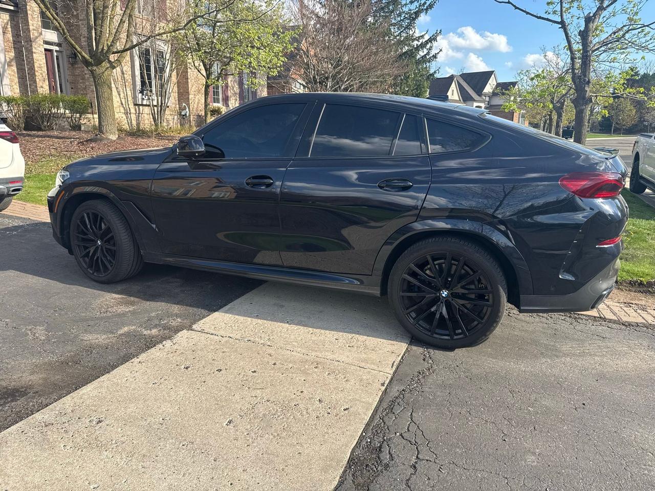 2022 BMW X6 M50i