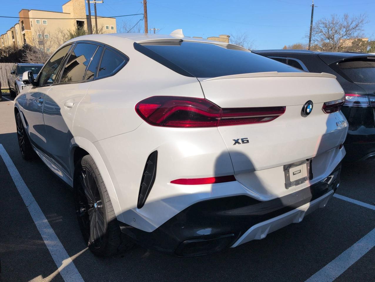 2022 BMW X6 M50i