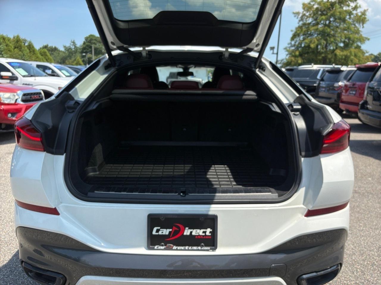 2022 BMW X6 xDrive40i, HEADS-UP DISPLAY, POWER LIFTGATE, HEATED FRONT & REAR SEATS, APPLE CARPLAY/ANDROID AUTO, PANORAMIC MOONROOF, LANE KEEP ASSIST, BLIND SPOT ALERT, VIRGINIA OWNED, ONLY 1 OWNER, LOW MILEAGE, CLEAN CERTIFIED CARFAX, RIDE IN LUXURY THIS SUMMER! Virginia Beach VA