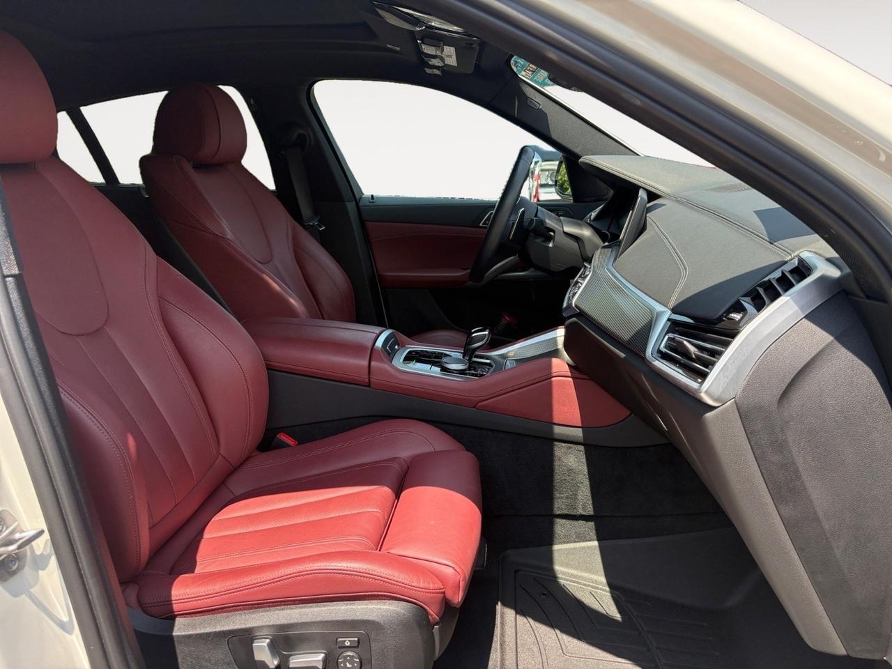2022 BMW X6 xDrive40i, HEADS-UP DISPLAY, POWER LIFTGATE, HEATED FRONT & REAR SEATS, APPLE CARPLAY/ANDROID AUTO, PANORAMIC MOONROOF, LANE KEEP ASSIST, BLIND SPOT ALERT, VIRGINIA OWNED, ONLY 1 OWNER, LOW MILEAGE, CLEAN CERTIFIED CARFAX, RIDE IN LUXURY THIS SUMMER! Virginia Beach VA