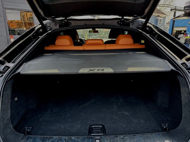 2022 BMW X6 xDrive40i w/ M Sport Package Arlington VA