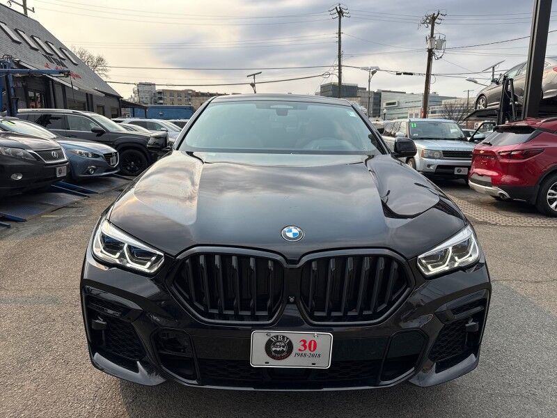 2022 BMW X6 xDrive40i w/ M Sport Package Arlington VA