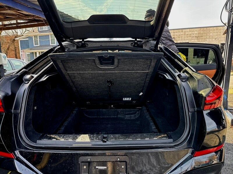 2022 BMW X6 xDrive40i w/ M Sport Package Arlington VA