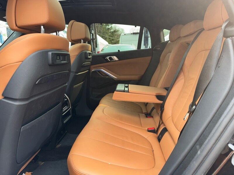 2022 BMW X6 xDrive40i w/ M Sport Package Arlington VA