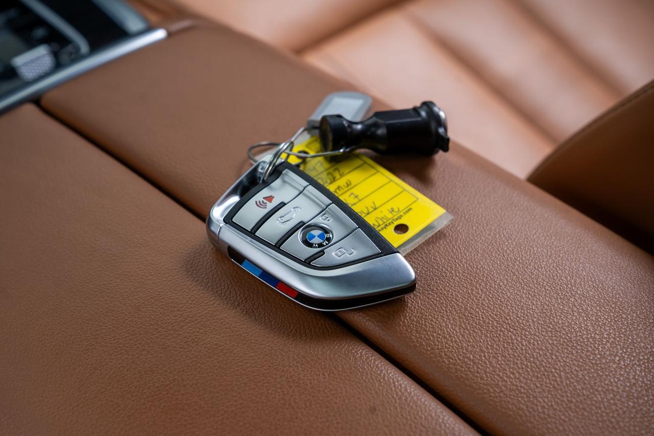 2022 BMW X7 M50i 1 Owner / Executive Package / Driving Assist Packa Portland OR