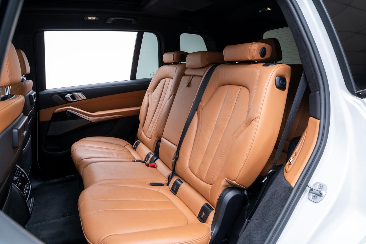 2022 BMW X7 M50i 1 Owner / Executive Package / Driving Assist Packa Portland OR