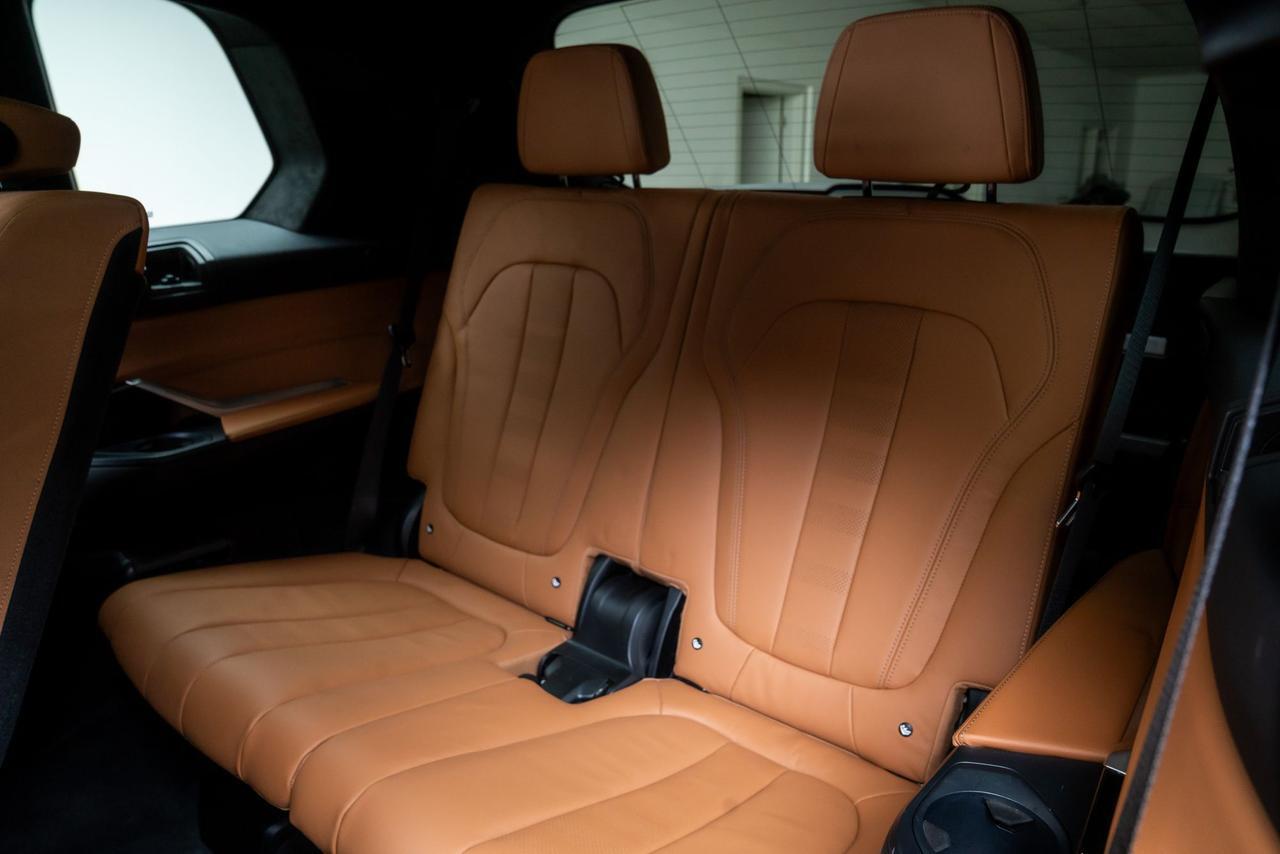 2022 BMW X7 M50i 1 Owner / Executive Package / Driving Assist Packa Portland OR