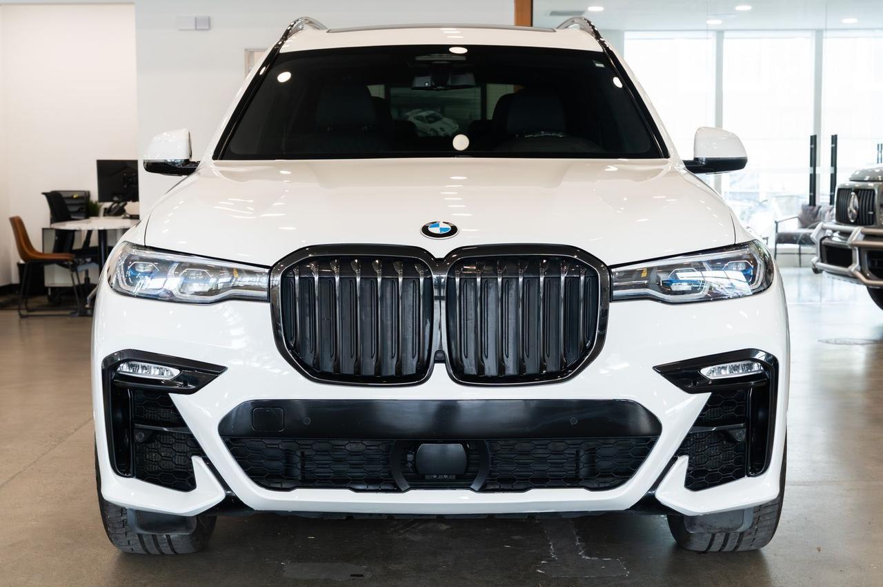 2022 BMW X7 M50i