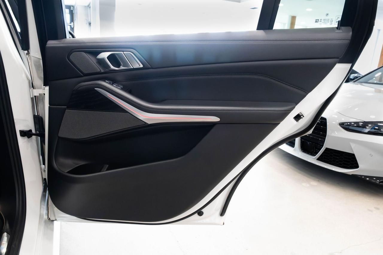 2022 BMW X7 M50i Gladstone OR