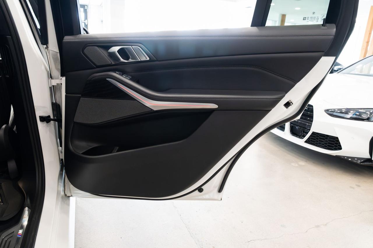 2022 BMW X7 M50i Gladstone OR